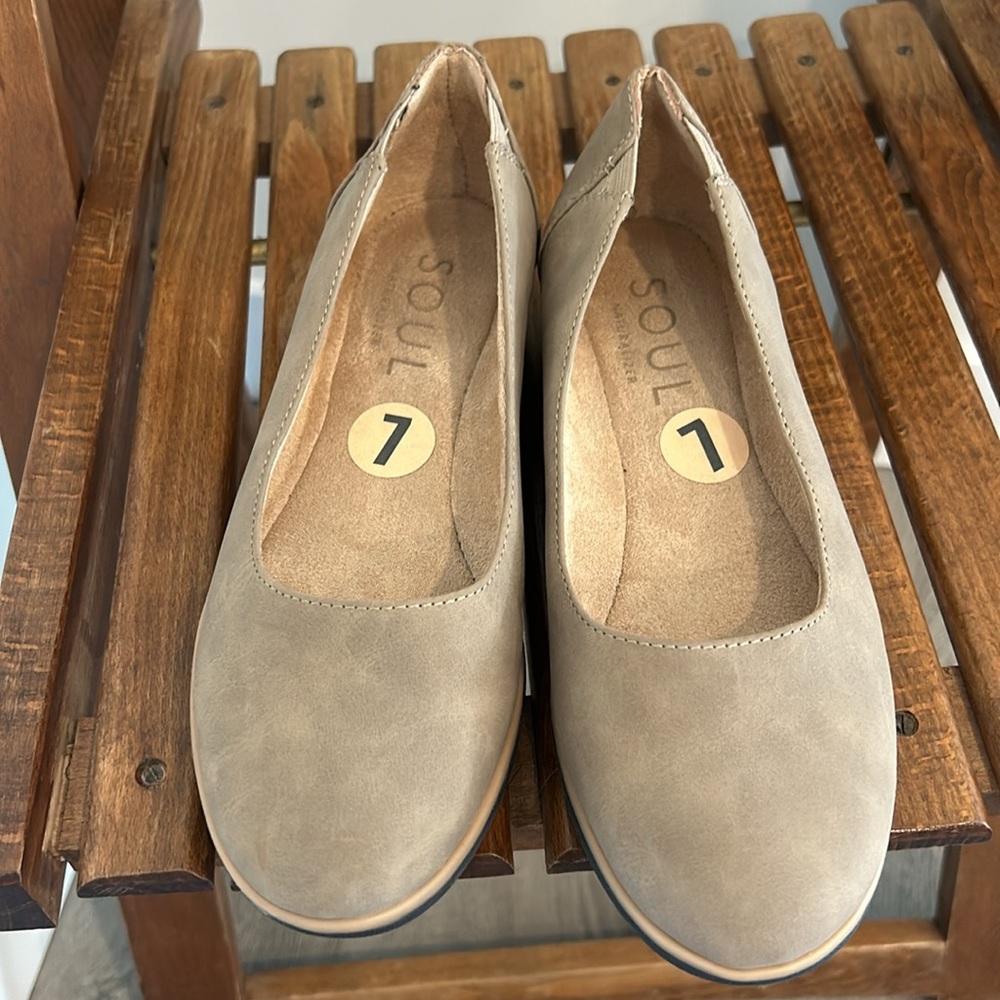 NATURALIZER SOUL IDEA BALLET FLAT size 7 in mushroom colour - Picture 8 of 8